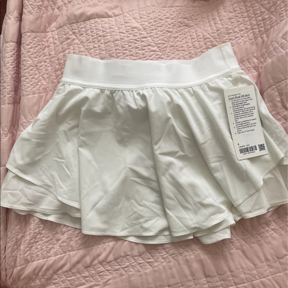 Nwt lululemon regular length court rival skirt white sz 6